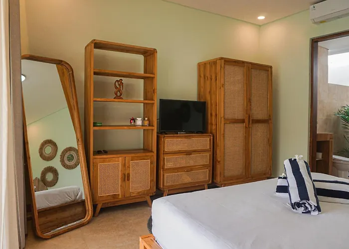 10 Rose Bali 3br Luxury